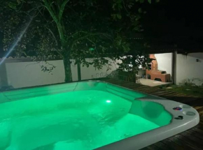 Casa de Temporada Jardim Taquaral com churrasqueira e ofurô